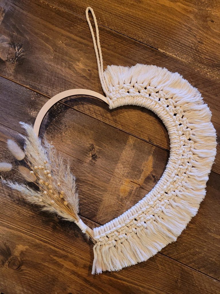 Houten hart macramé met droogbloemen - Afbeelding 3